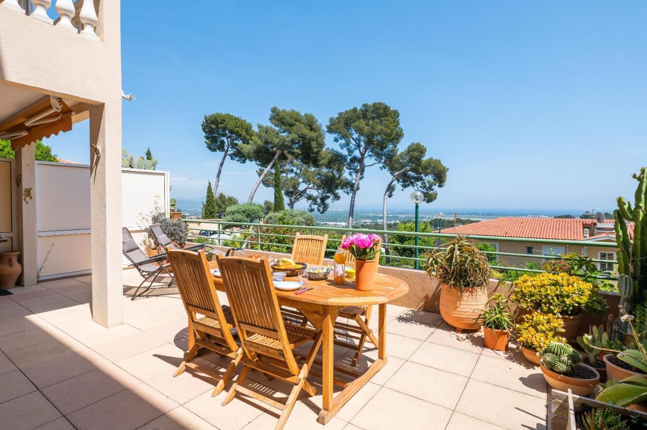 La Cle Vue Mer, Clim, Terrasse, Parking A Hyères Exterior foto